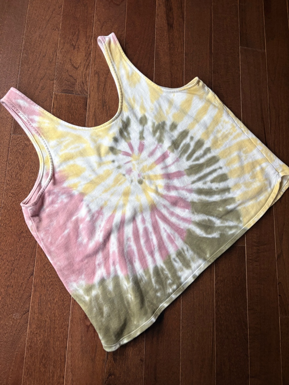 Old Navy XL Tie Dye Tank Top Multicolor Yellow Pink Olive Scoop Neck Sleeveless